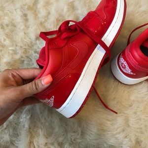 Boys Air Jordan 1 Low Bg 553560-601 University Red